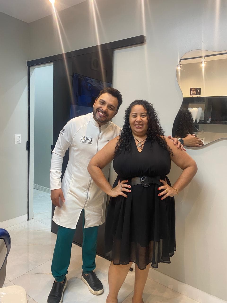 Paciente satisfeito 1 da Elite Odontologia